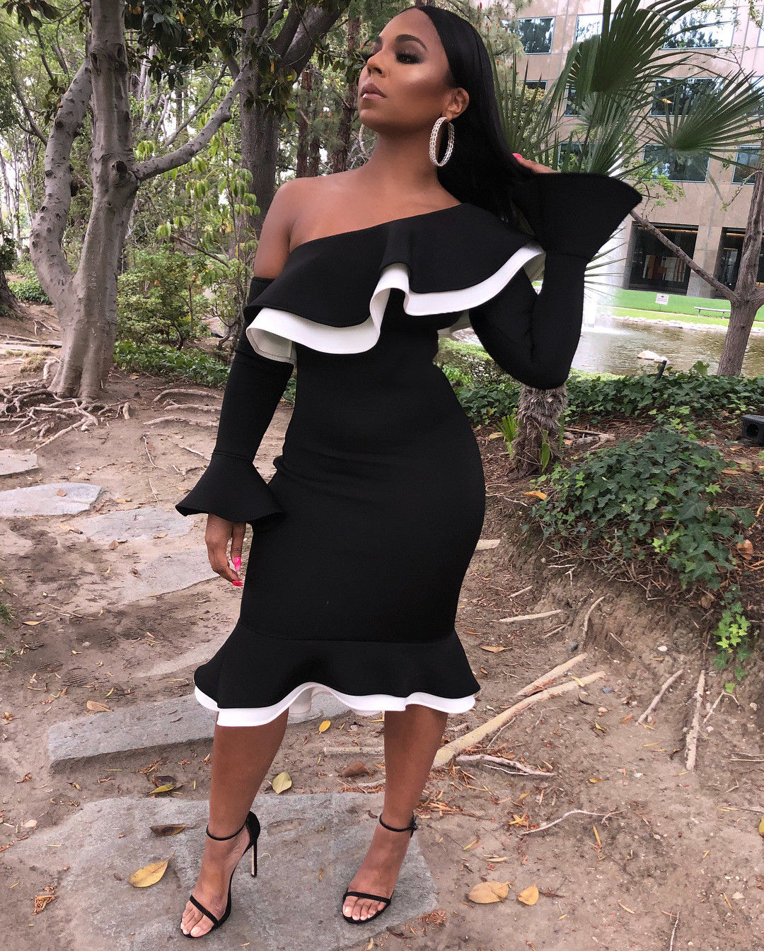 black one side off shoulder dress